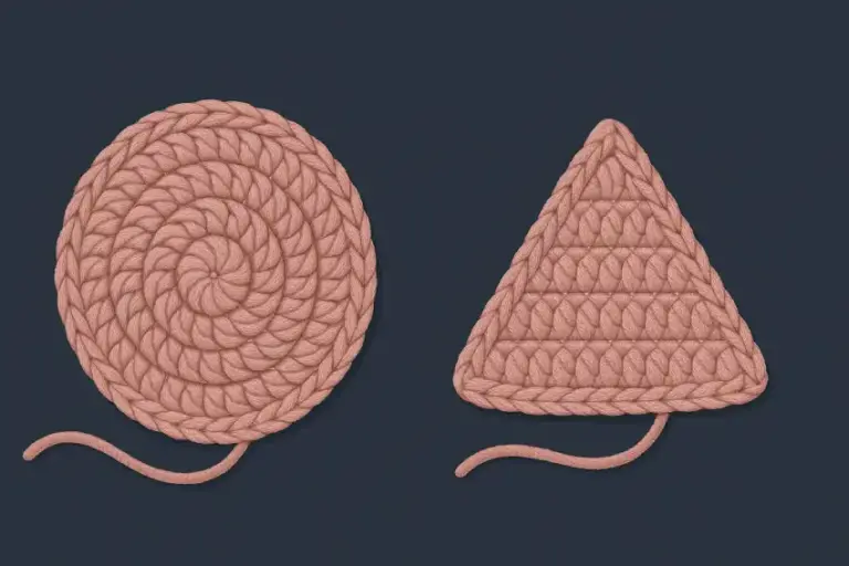 Zwei gehäkelte Proben mit Garn in Rosa.