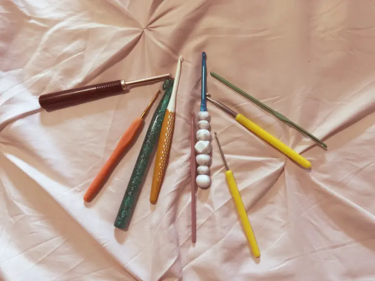 Häkelnadeln im Vergleich – Materialien, Arten & Tipps für die richtige Wahl