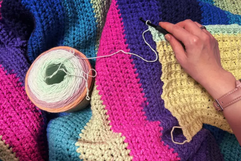 Häkeln und Emotionen: Wie du deine Gefühle einfangen und sichtbar machen kannst